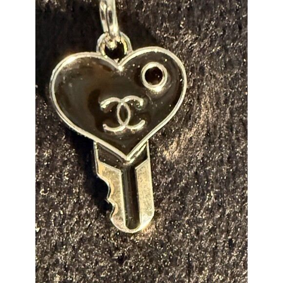 Unbranded Silver/Black "CC" Key Charm w/925 Silver Unbranded 18” Necklace - Picture 10 of 10